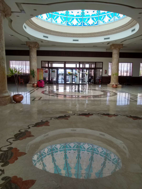 Lobby Titanic Beach Spa & Aqua Park