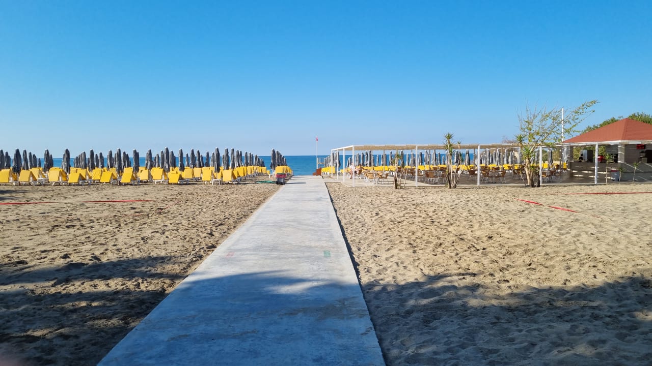 Strand Hotel Royal Garden Beach