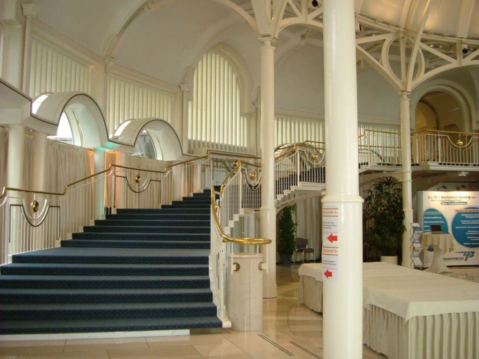 Treppen Auf/Abgang Steigenberger Icon Grandhotel Petersberg