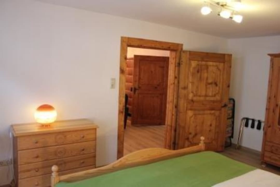 SZ mit Blick ins Wohnzimmer Fewo 2 Ferienwohnungen Altstadtnest