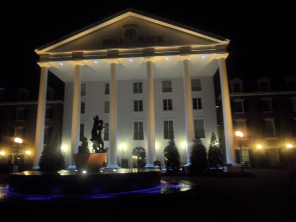 Bell Rock bei Nacht Hotel Bell Rock Europa-Park