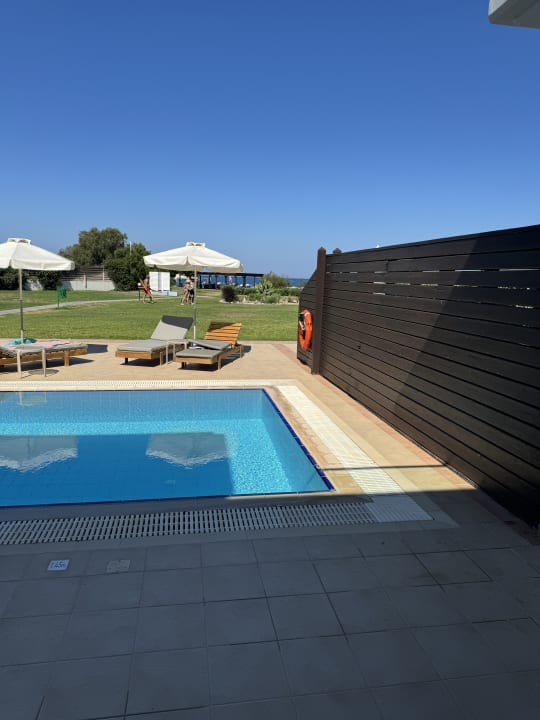 Pool Asterias Beach Resort