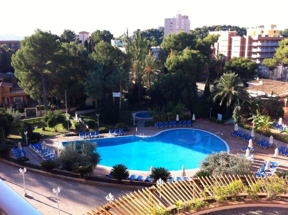 Poolanlage Valentin Grand Park Suite Hotel