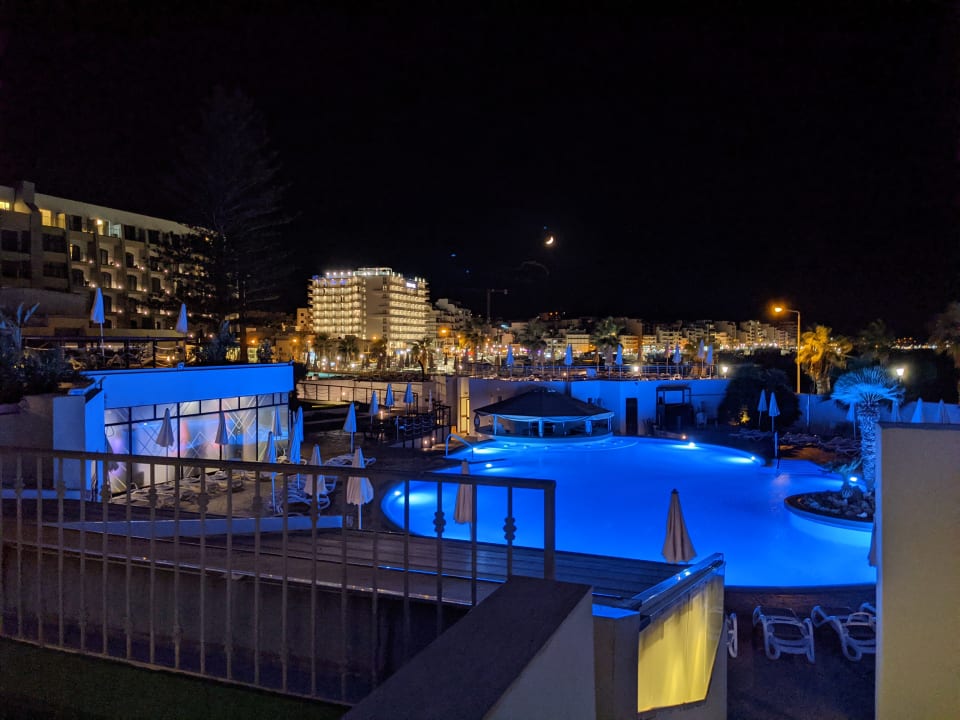 Pool DoubleTree by Hilton Malta