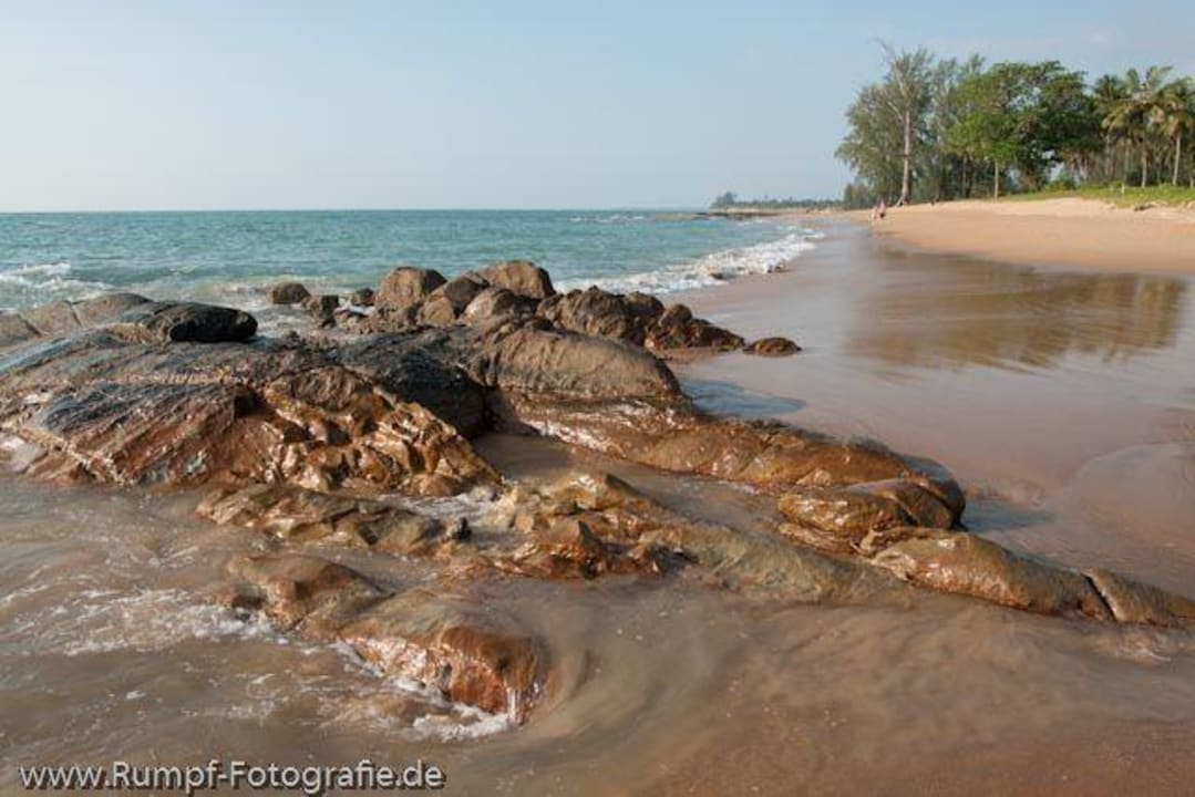 Strand wenige 100m nördlich Khaolak Oriental Resort - Adults only