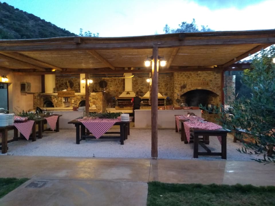Gastro Domes Aulus Elounda All-Inclusive Resort, Curio Collection by Hilton