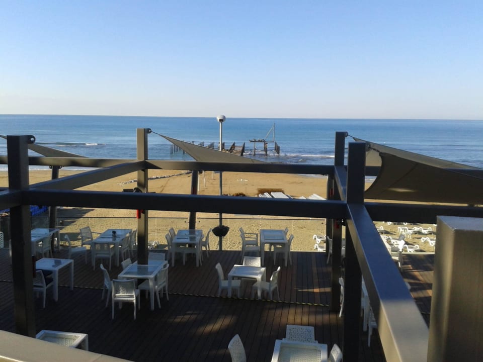 Strandbar des Hotels The Sense Deluxe Hotel