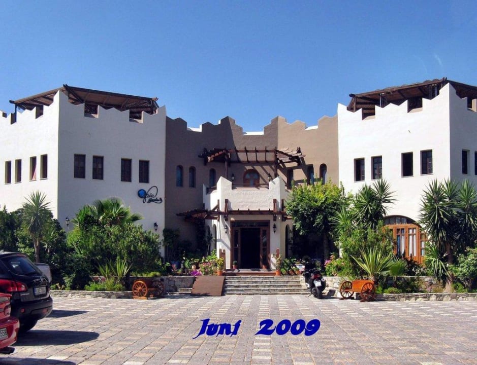 Hoteleingangsfront Gaia Garden Hotel