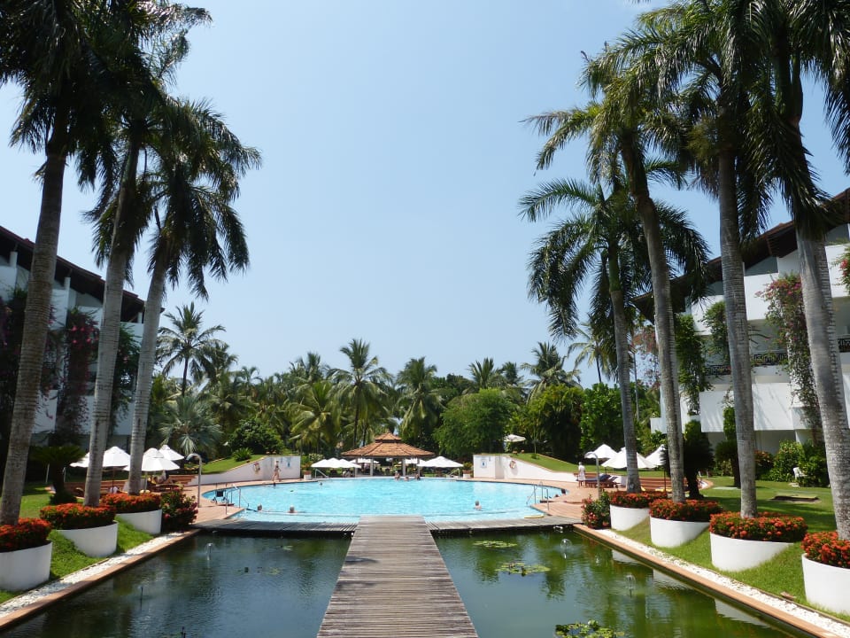 Pool Hotel Lanka Princess Ayurveda