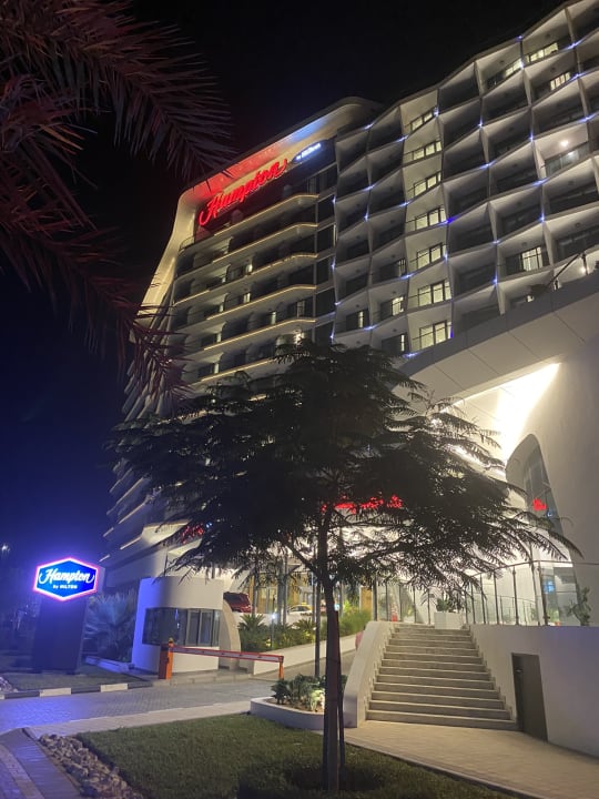 Außenansicht Hampton by Hilton Marjan Island