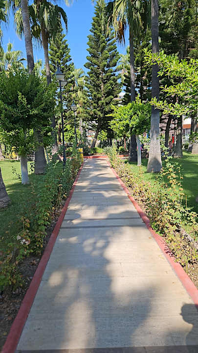 Gartenanlage Saphir Hotel & Villas