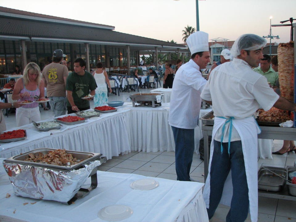 Majesty Club Palm Beach Asteria Family Resort Side