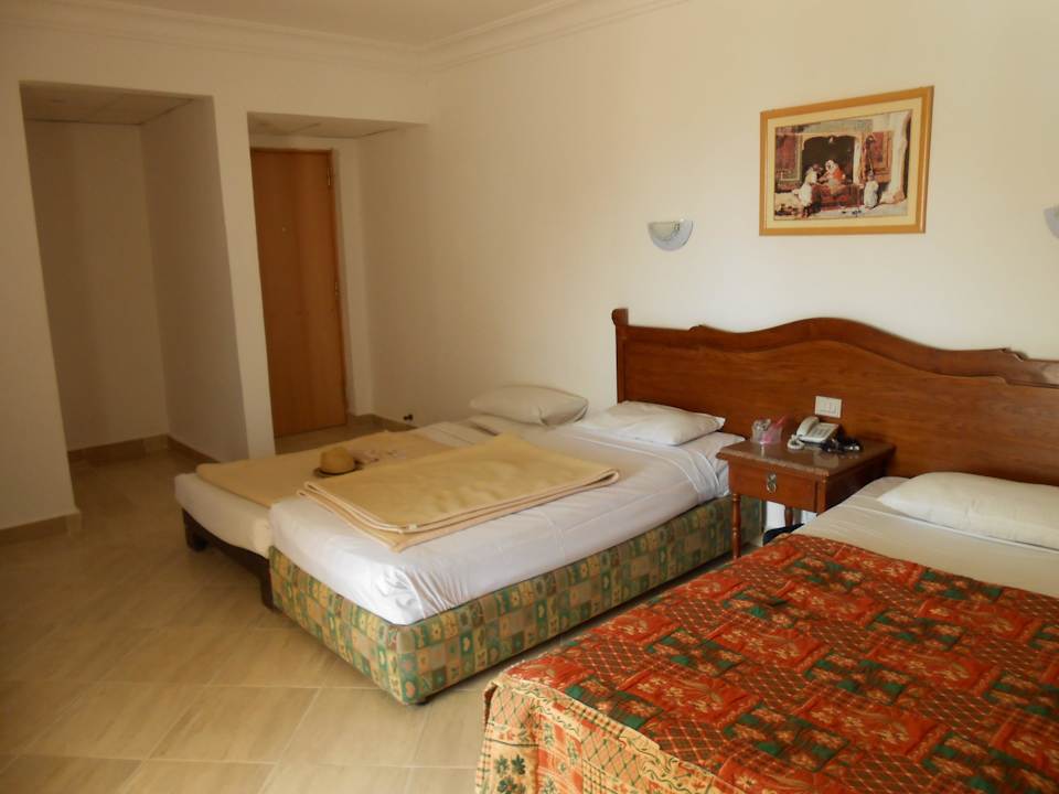 Номер на семью из 4-х человек Pickalbatros Alf Leila Wa Leila Resort - Neverland Hurghada