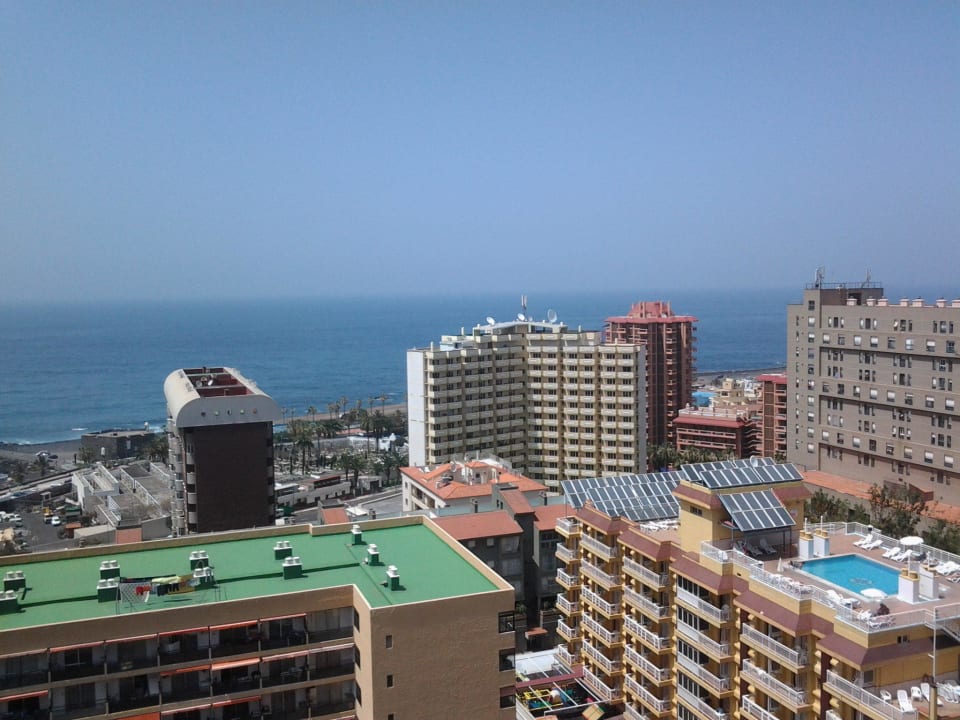 Ausblick vom 11. Stock Be Live Tenerife - Adults only