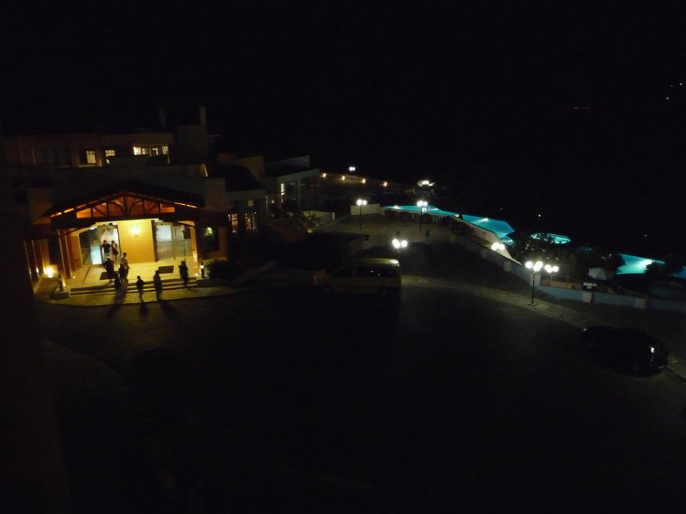 Abendaufnahme Fodele Beach & Water Park Holiday Resort