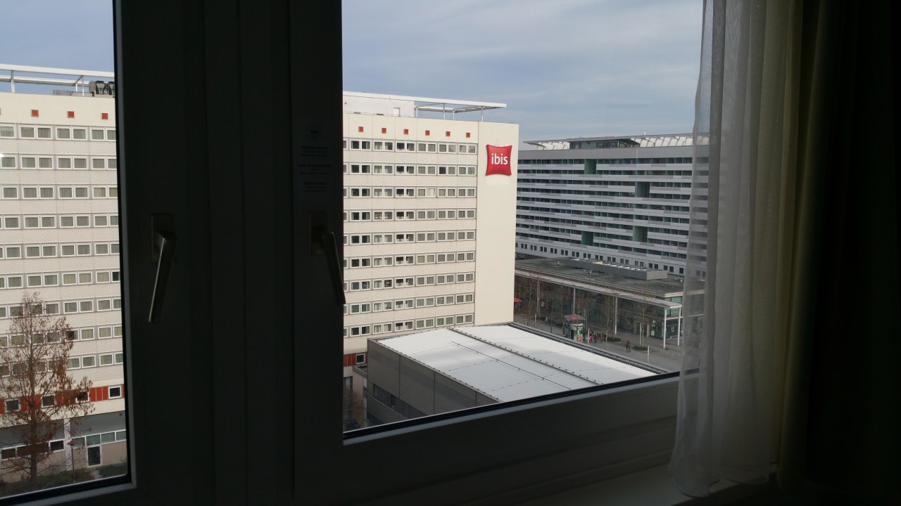 Ausblick aus Zimmer 920 ibis Dresden Zentrum