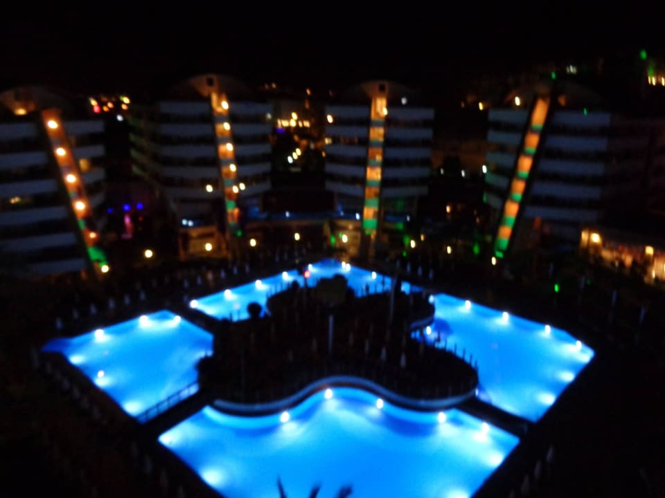 Aussicht by Night Alaiye Resort & Spa