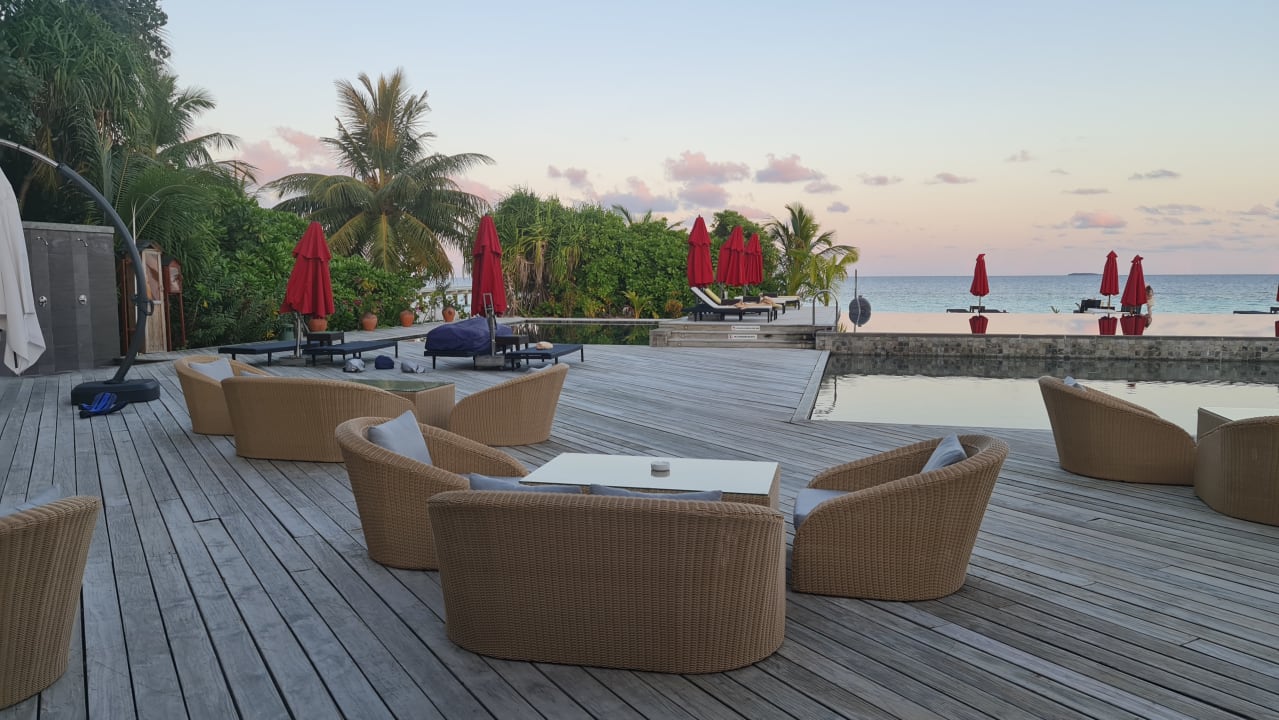 Pool NH Collection Maldives Havodda Resort