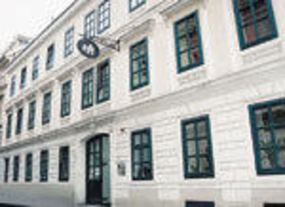 Außenansicht - Eingang Jugendherberge Myrthengasse 1070 Vienna