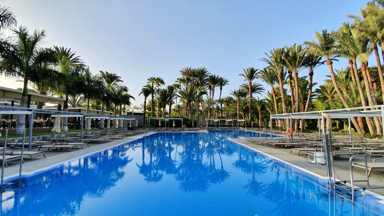 Pool Hotel Riu Palace Oasis