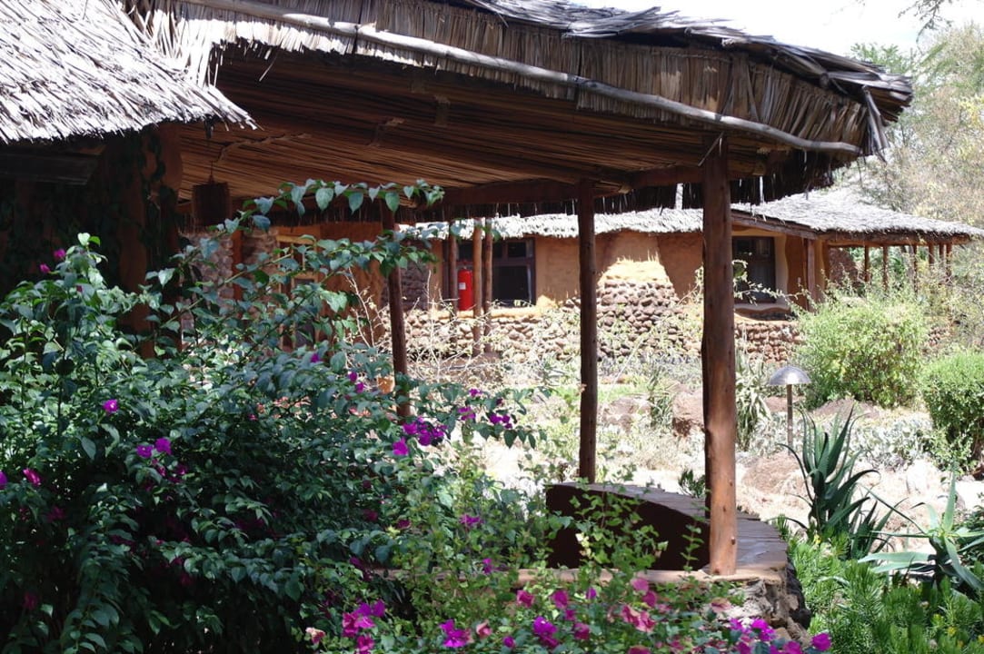 Die Zimmer von außen Hotel Amboseli Sopa Lodge