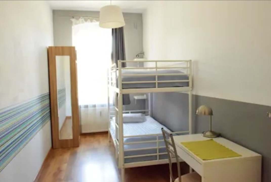 Zimmer Blooms Hostel, Inn & Apartments