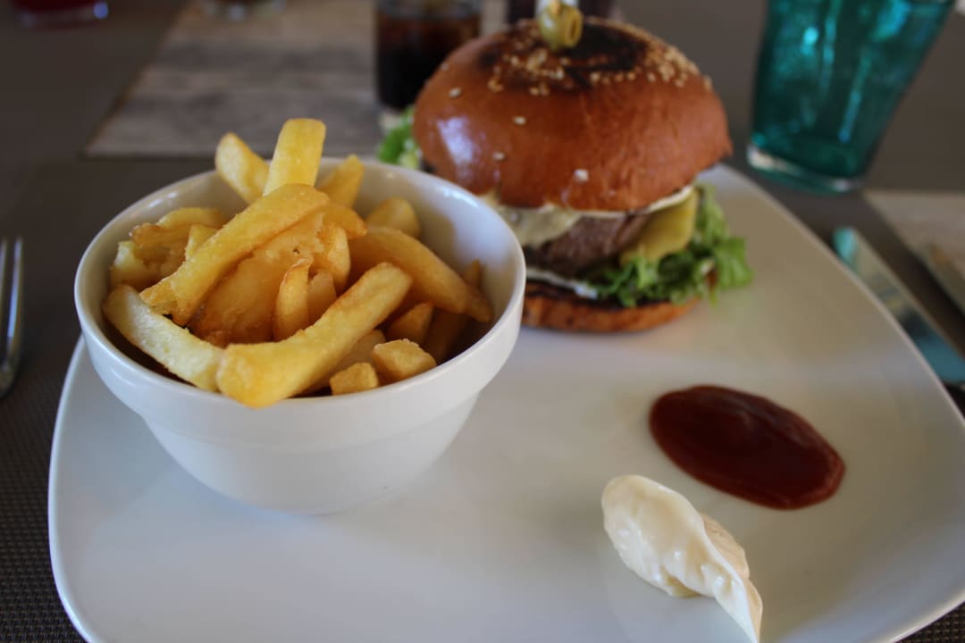 Burger Zilwa Attitude
