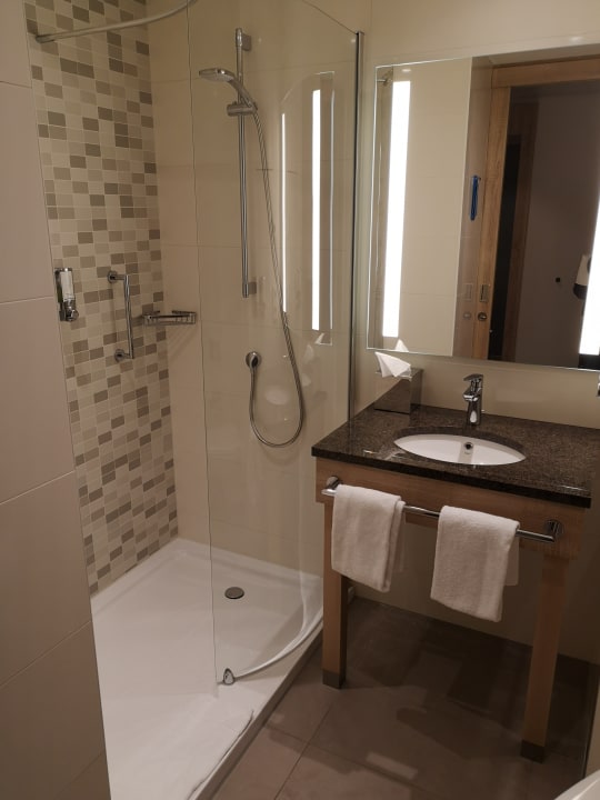 Zimmer Hampton By Hilton Frankfurt Airport