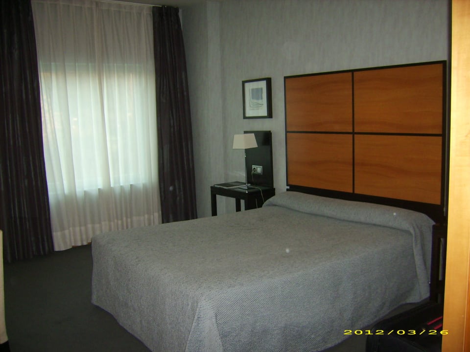 Blick ins Zimmer Hotel Macià Real De La Alhambra