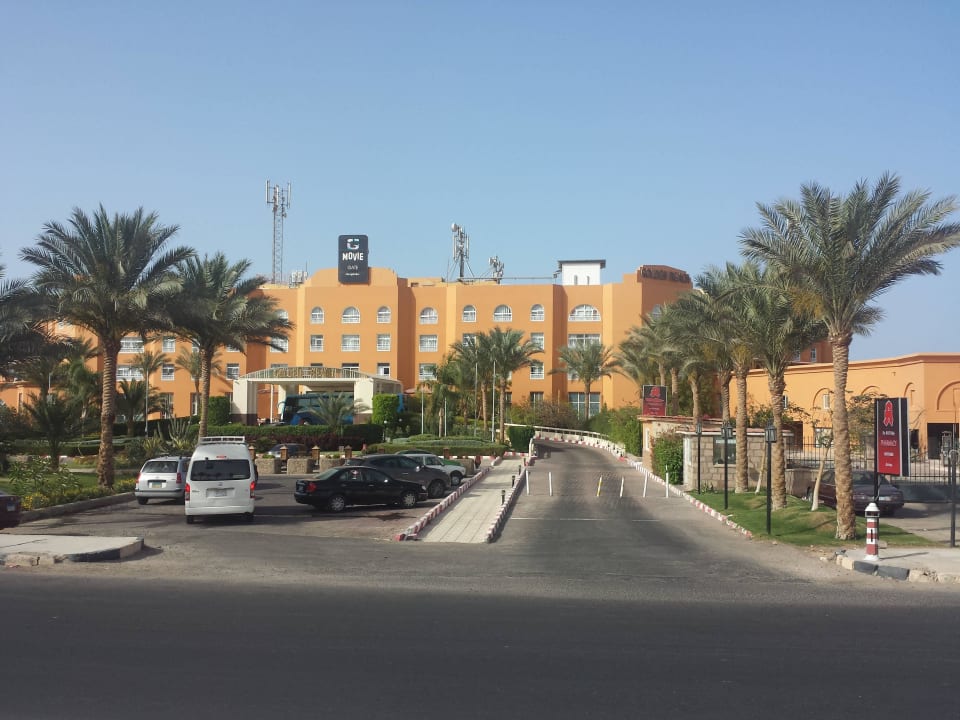 Hotel Frontansicht Golden Beach Resort