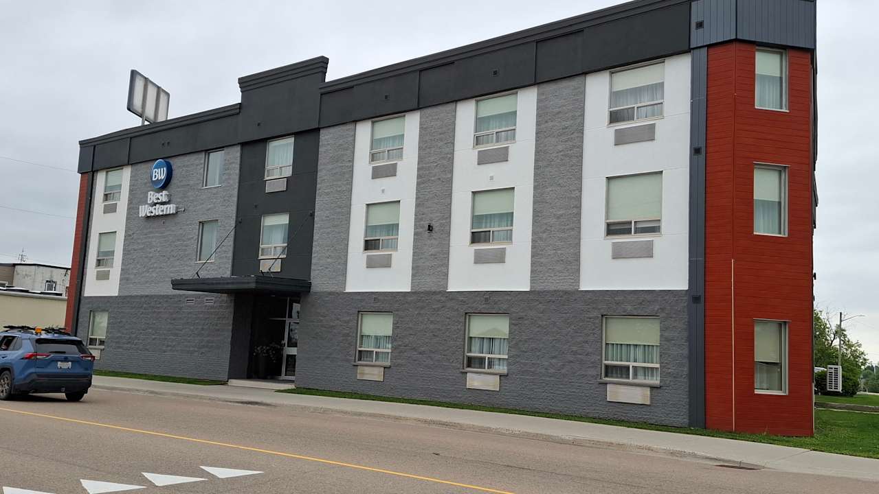 Außenansicht Best Western Swan Castle Inn