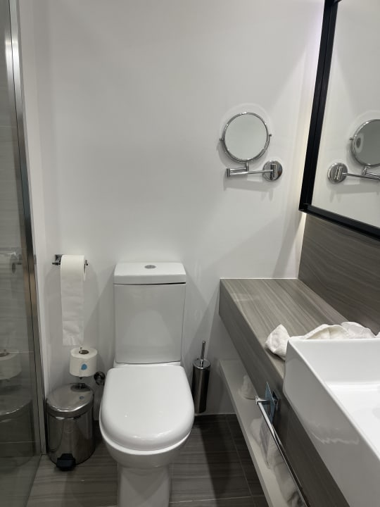 Zimmer Crystal Springs Beach Hotel