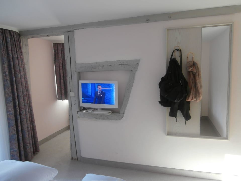 TV Hotel Garni Am Ellinger Tor