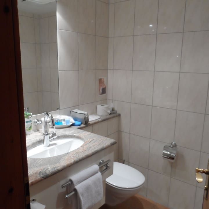 Recht kleines Bad Zimmer 409 Vila Vita Burghotel Dinklage