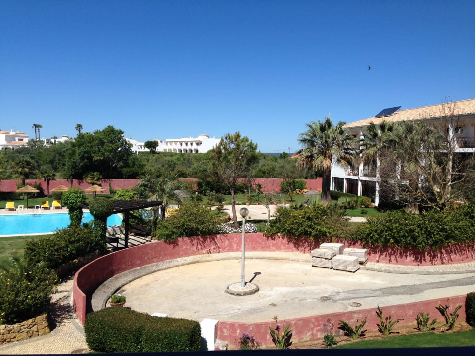 Pool und Haupthaus Hotel Luzmar Villas