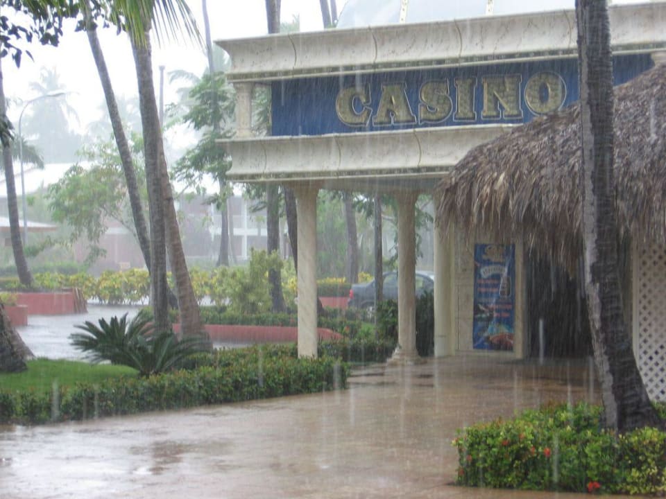 Regen im Palladium Palace Grand Palladium Select Bávaro Resort & Spa