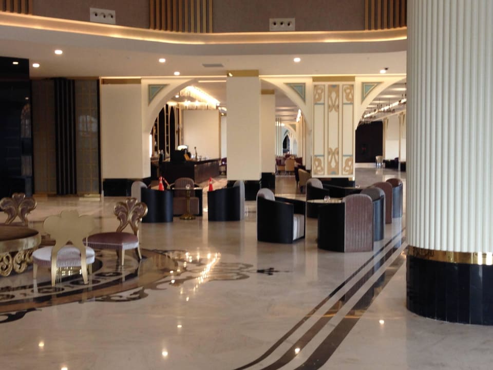 Lobby Haydarpasha Palace