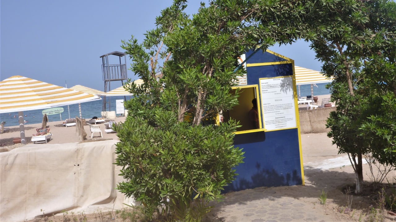 Strand Menaville Safaga