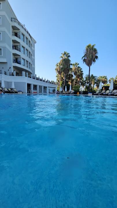 Pool Royal Atlantis Beach Hotel