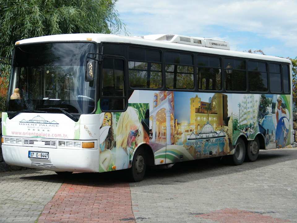 Shuttlebus zum Strand Larina Resort Spa & Hotel