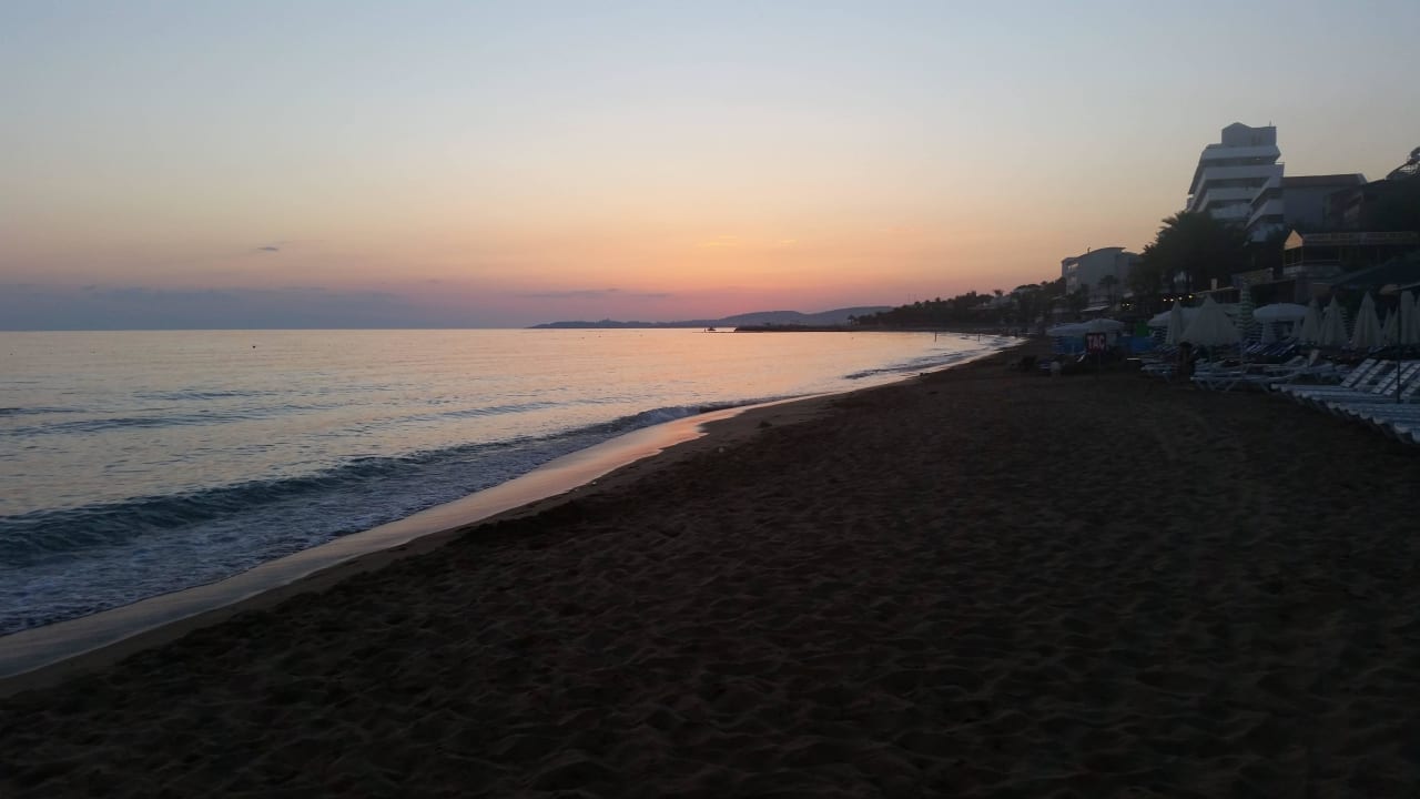 Strand  Hotel Arabella World
