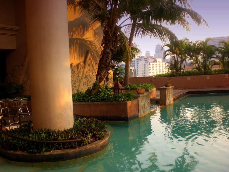 Pool Century Park Hotel Century Park