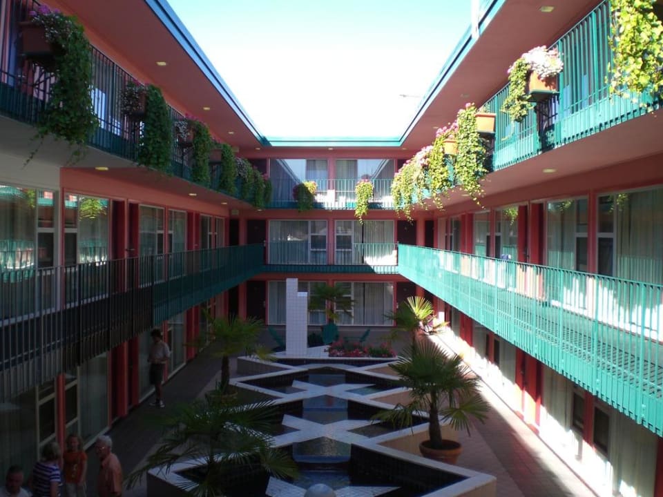 Der Innenhof Hotel Americania