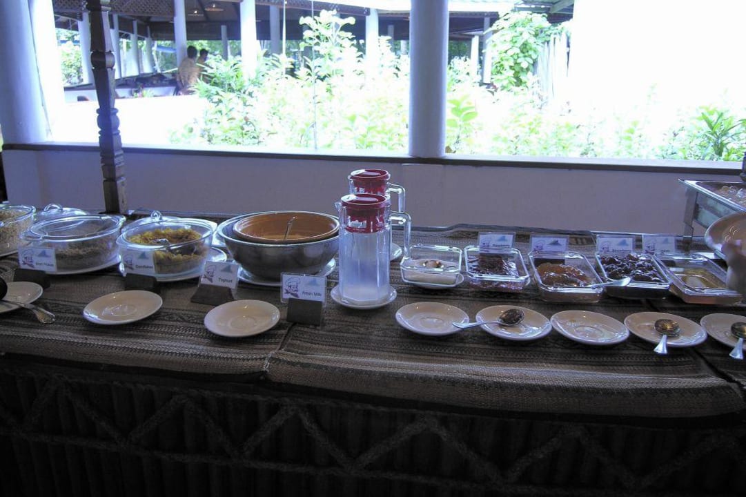 Frühstückbuffet - Teil 2 Vilamendhoo Island Resort & Spa