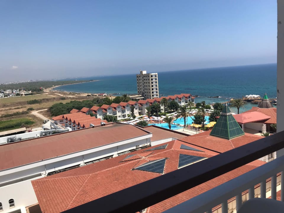 Ausblick Salamis Bay Conti Resort Hotel & Casino