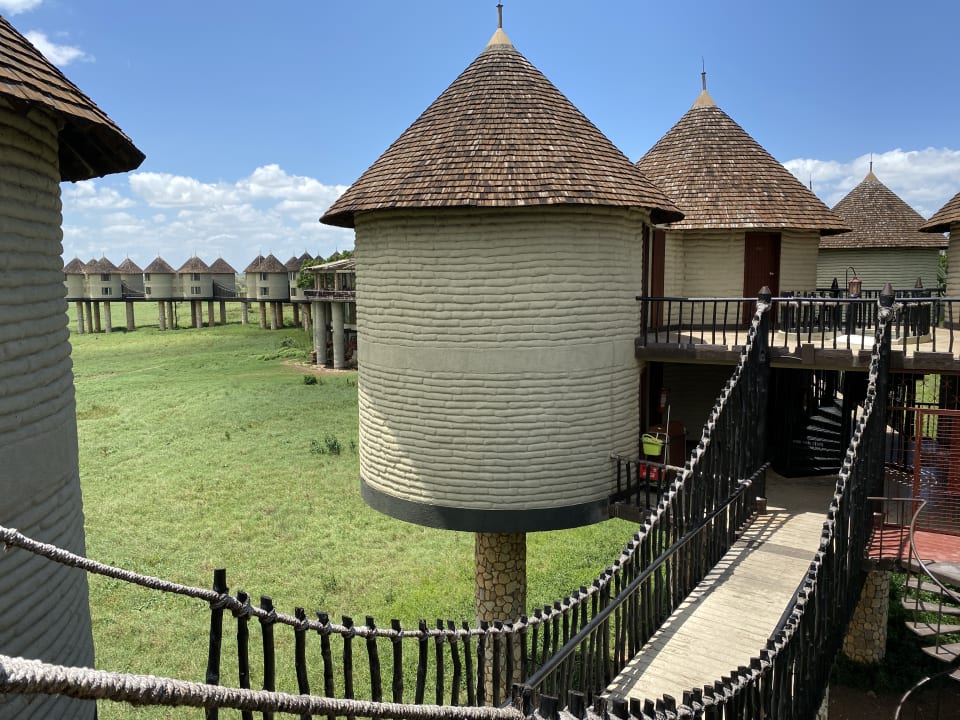 Außenansicht Salt Lick Safari Lodge