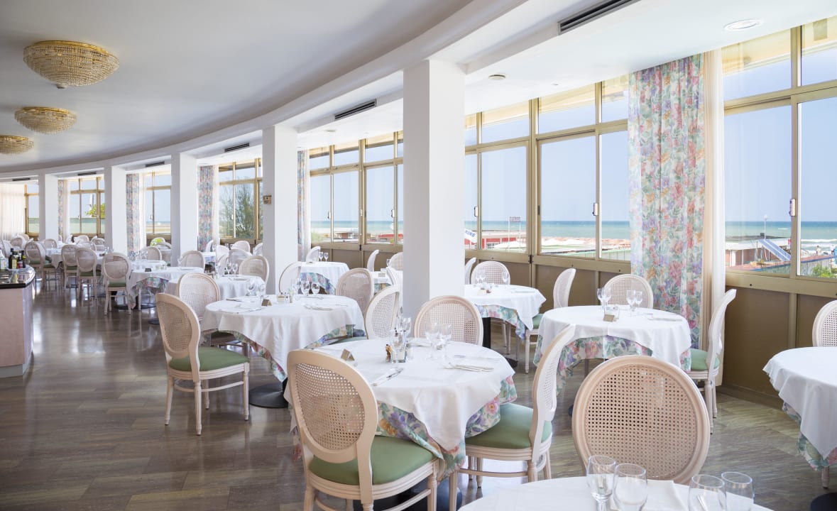 Sala Ristorante con Panoramica sul Mare Hotel Acapulco