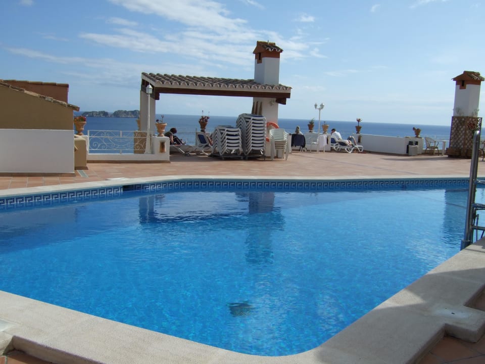 Pool mit Sonnenterrasse - toller Meerblick Hotel Aldea Cala Fornells 2