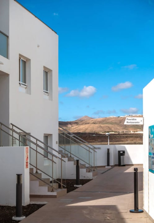 Eingänge Block 5 Sentido Aequora Lanzarote Suite
