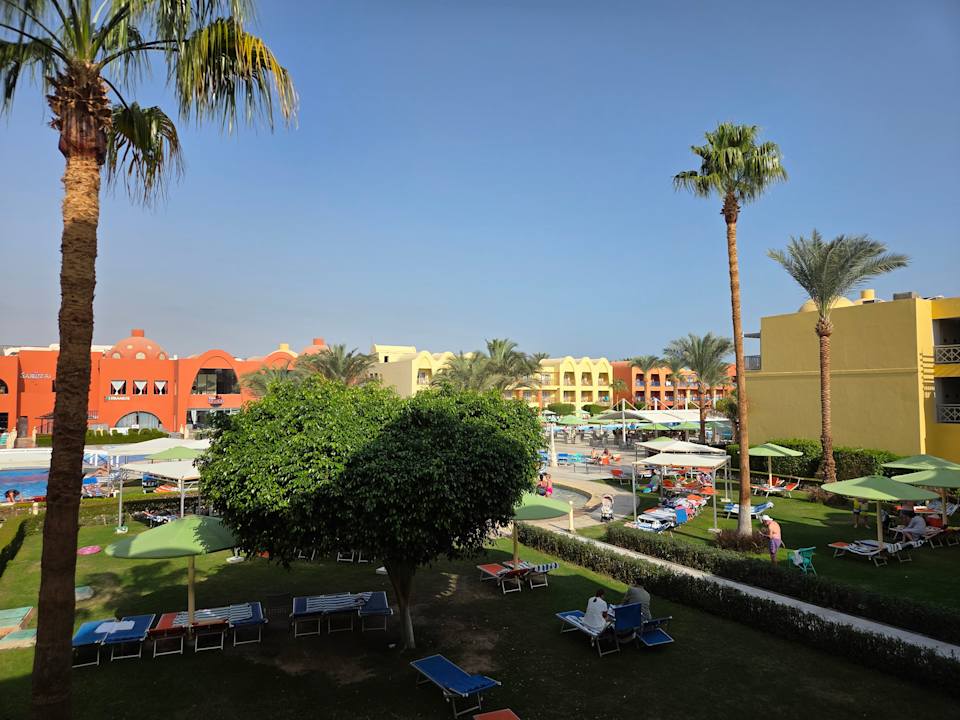 Gartenanlage Titanic Beach Spa & Aqua Park